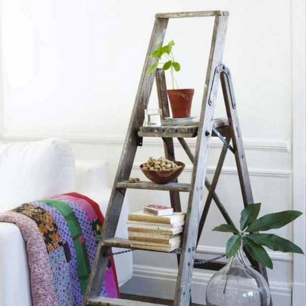 upcycled furniture idea: repurpose a ladder